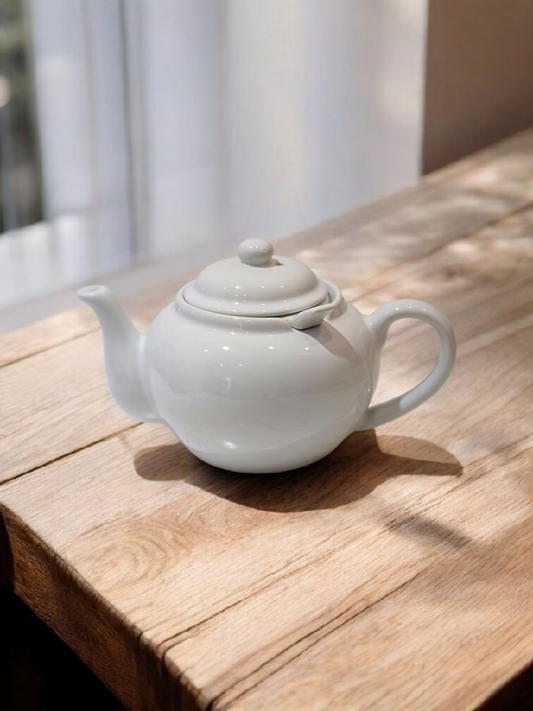 White Glass Teapot with Infuser – 650 ml